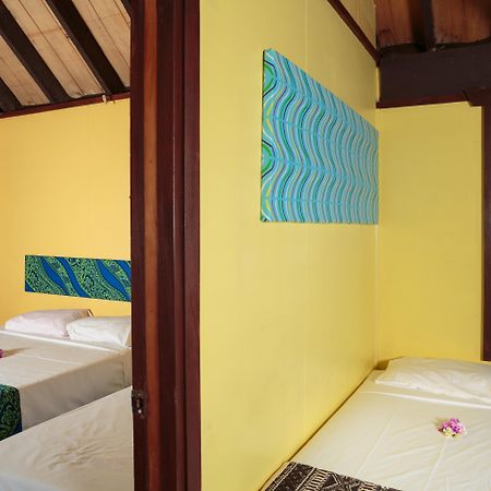 Funky Fish Beach & Surf Resort Solevu Extérieur photo