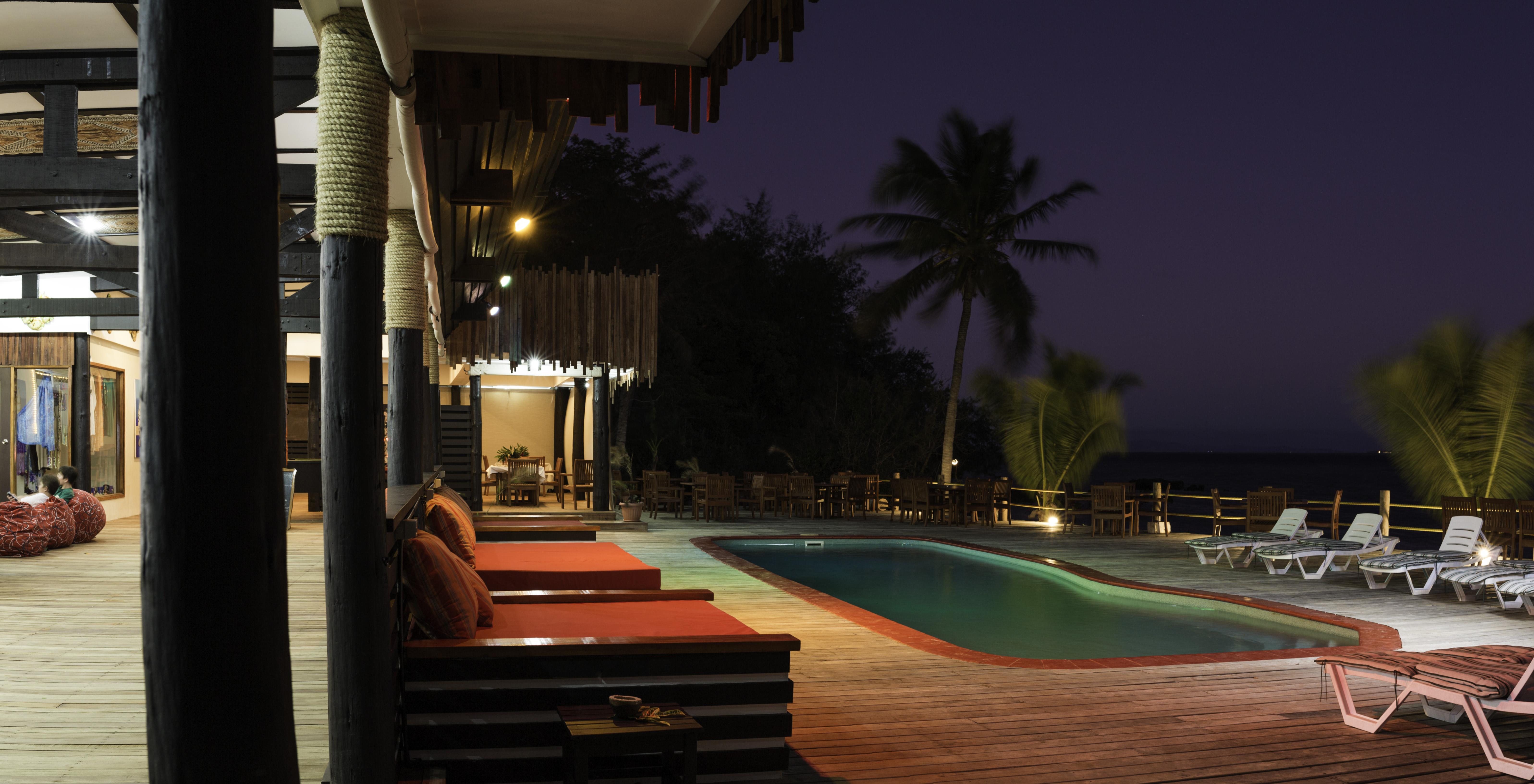 Funky Fish Beach & Surf Resort Solevu Extérieur photo