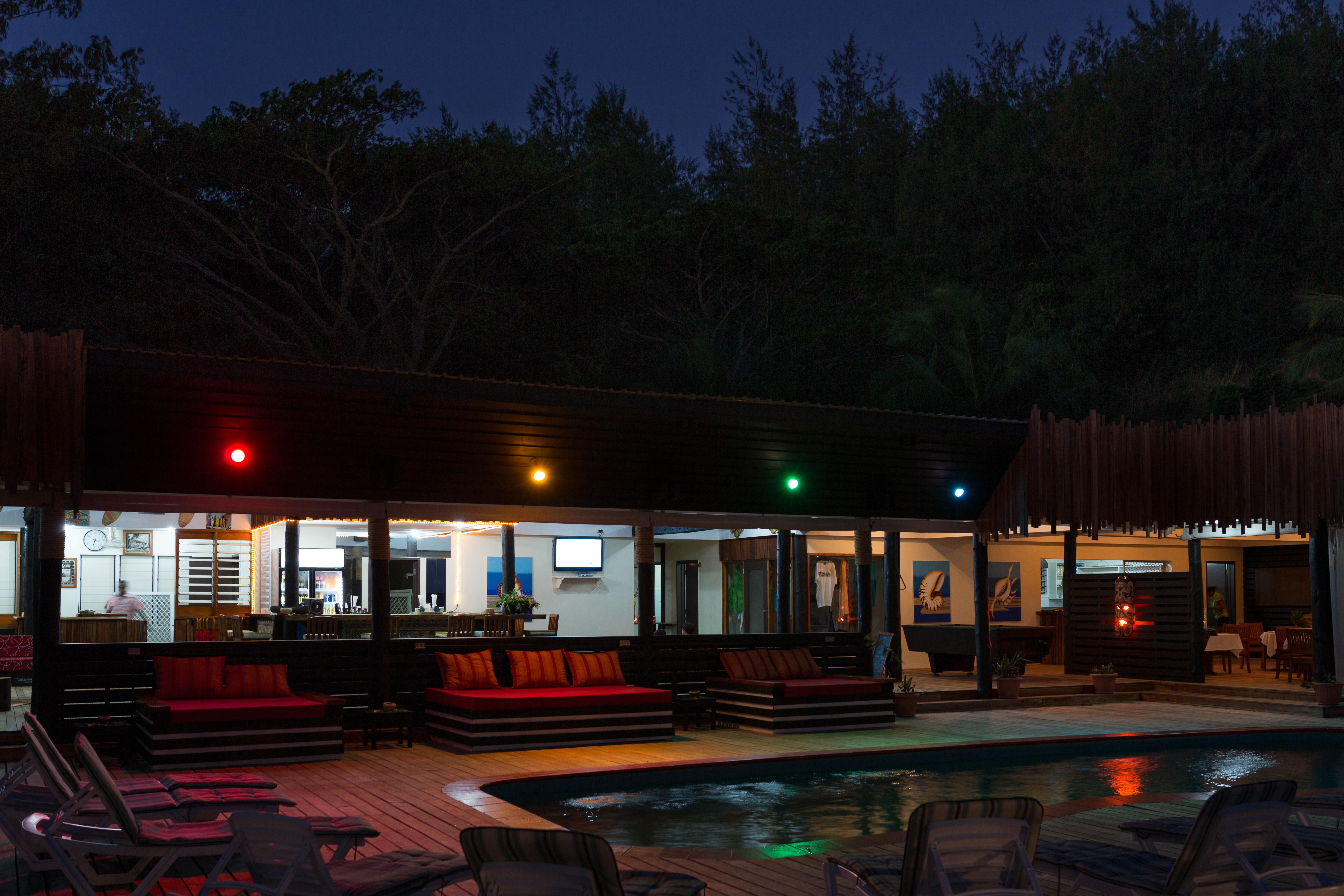 Funky Fish Beach & Surf Resort Solevu Extérieur photo