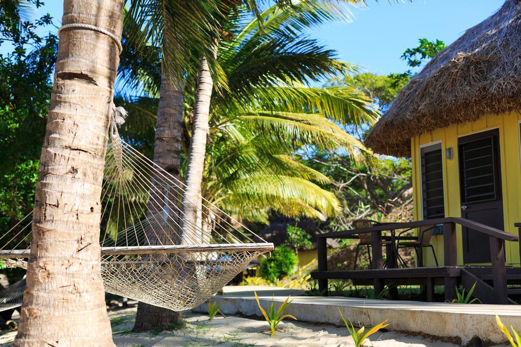 Funky Fish Beach & Surf Resort Solevu Extérieur photo